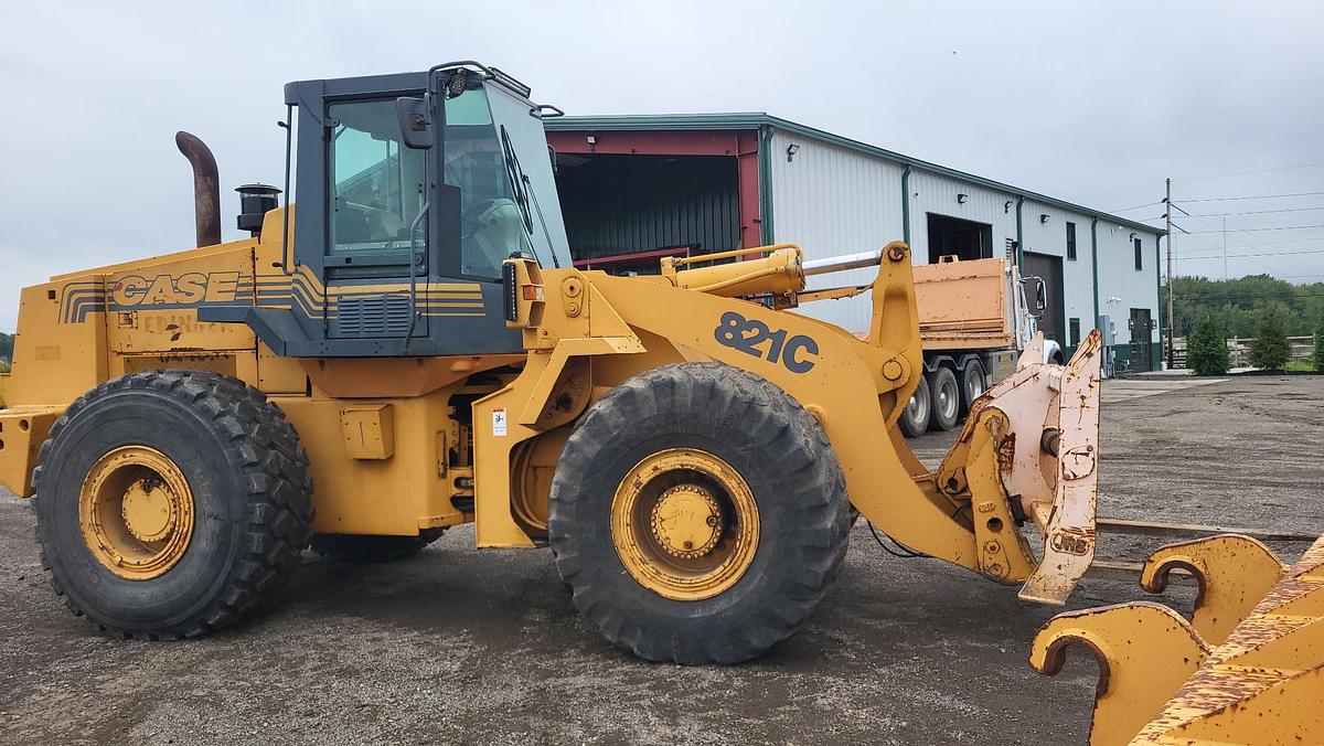 Used 2001 Case 821C Wheel Loader