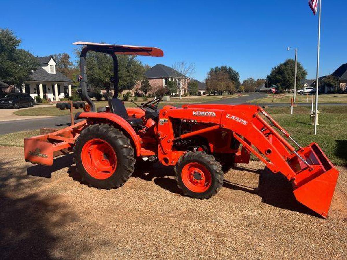 Used 2013 Kubota L3800