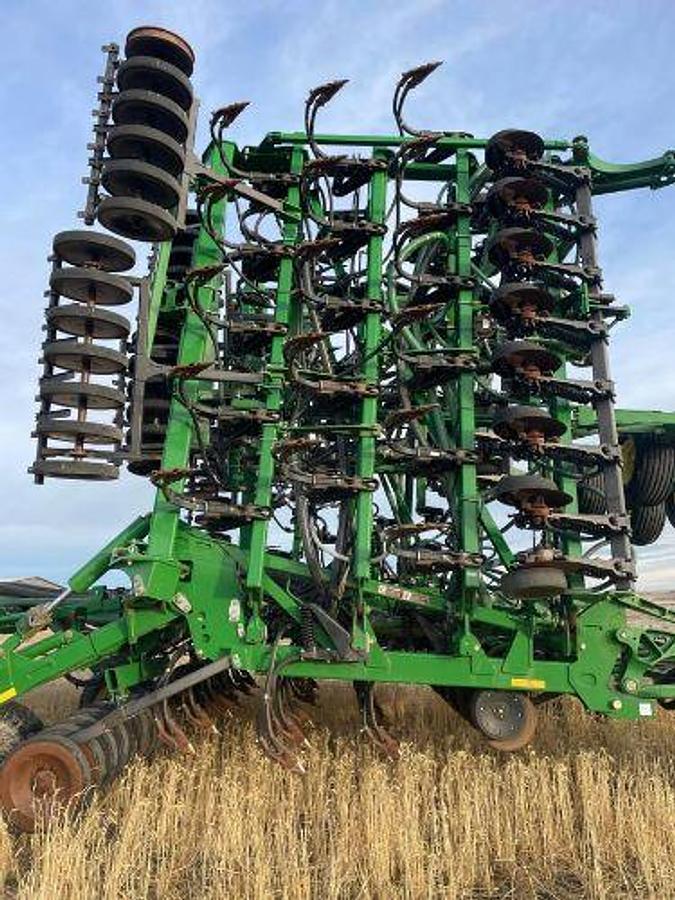 Used 2018 JOHN DEERE 1835 Air Seeder