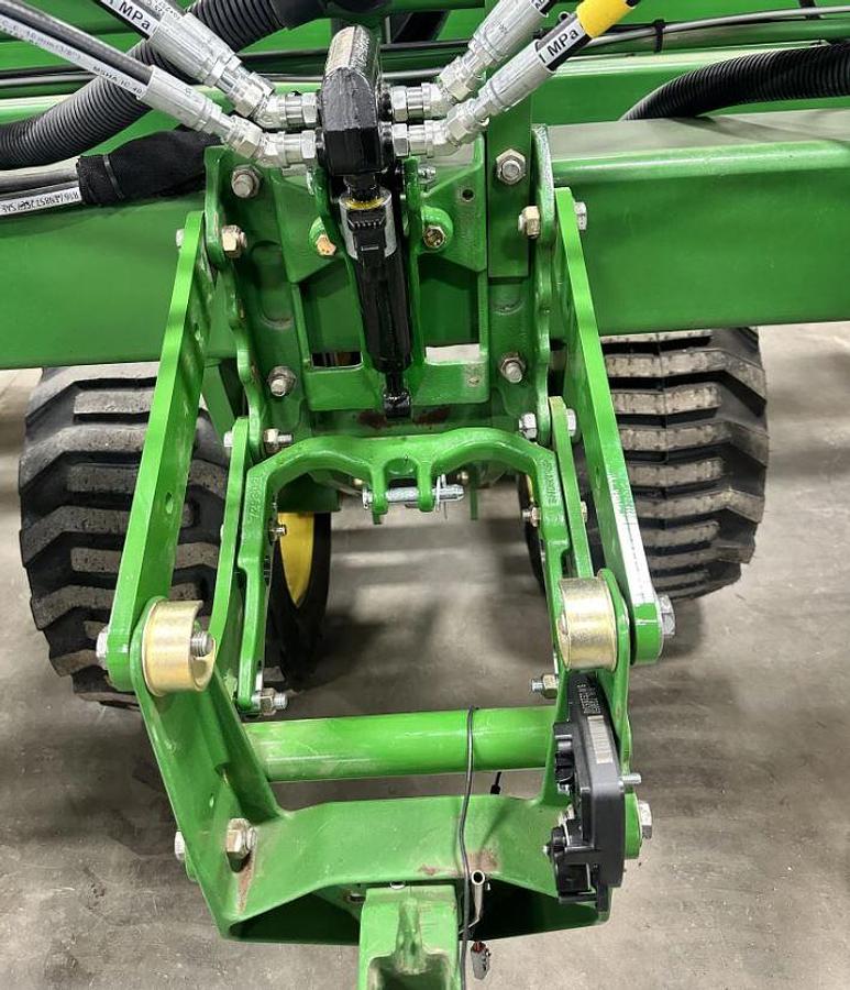 Used 2014 JOHN DEERE DB60 (2026 REFITTED )