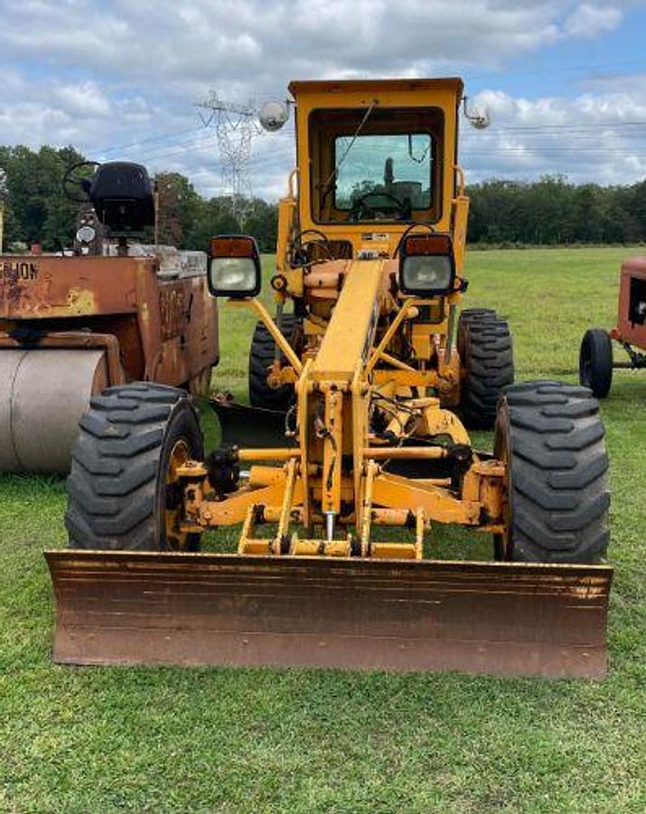 Used 2002 Leeboy 685B