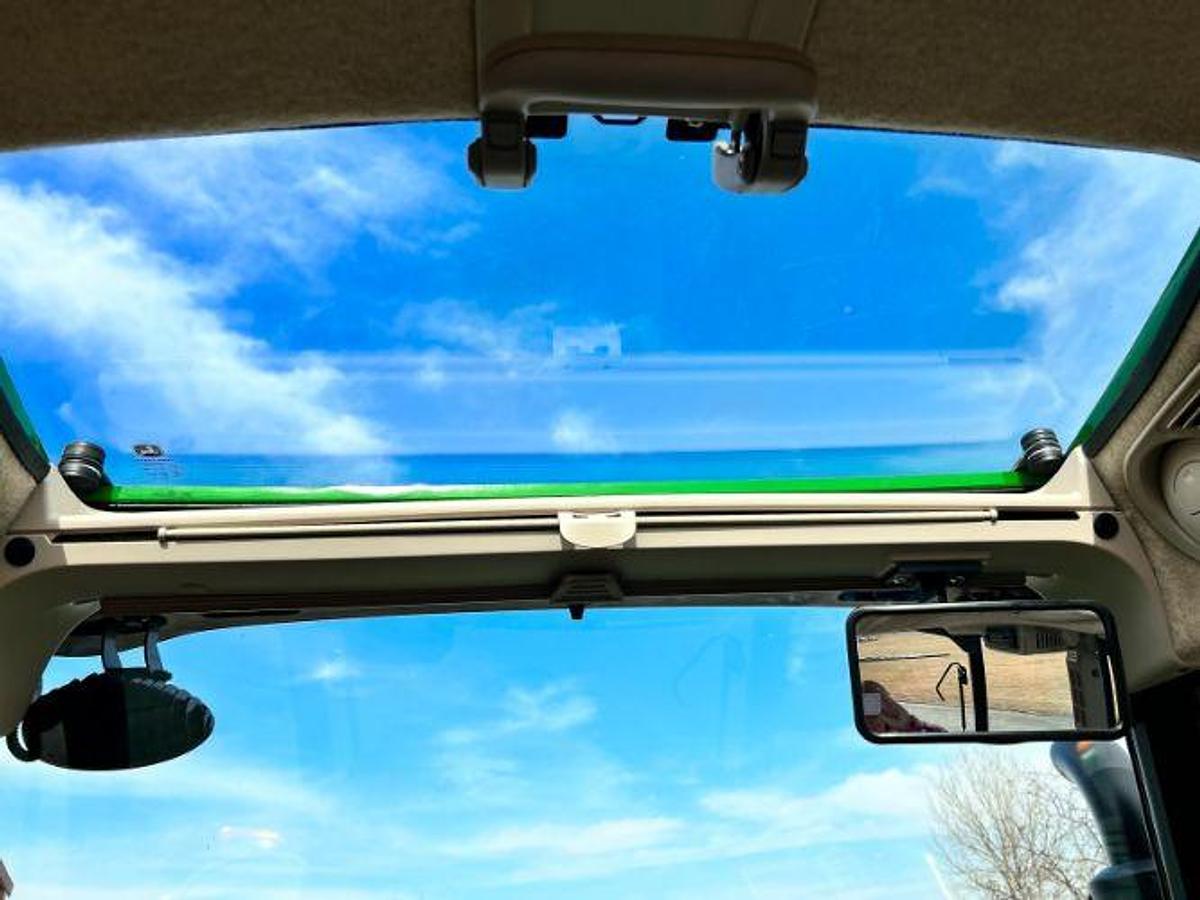 Used 2024 JOHN DEERE 5075E