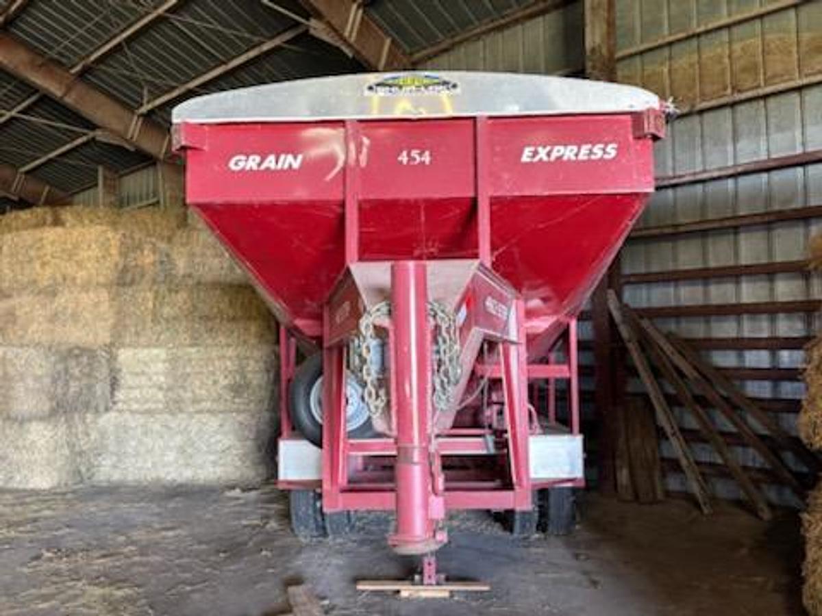Used 2012 K&O 450 Grain Express Gooseneck Trailer