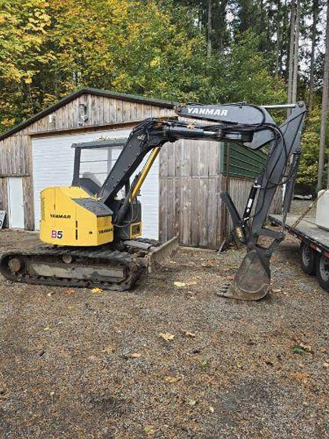 Used 1998 Yanmar B5 Excavator
