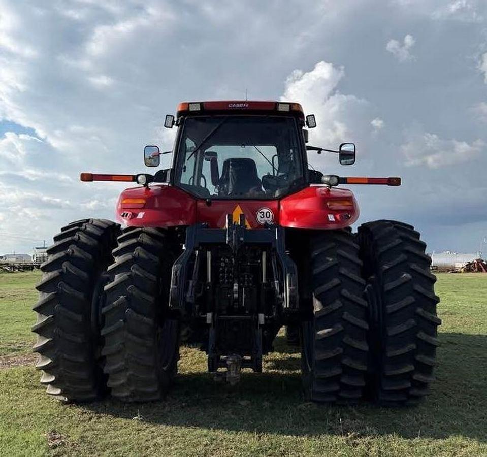 Used 2011 CASE IH MAGNUM 340 Tractor