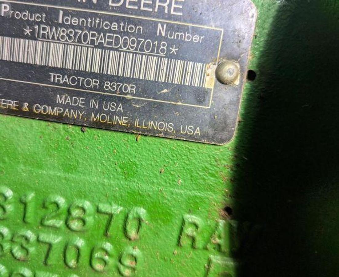 Used 2014 JOHN DEERE 8370R