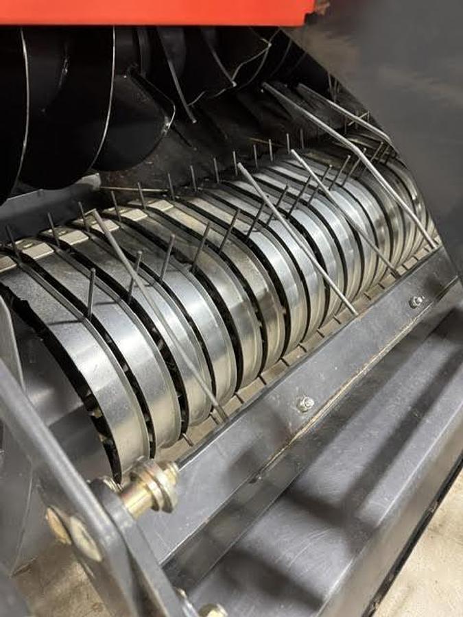 Used Kuhn VB2160 Round Baler