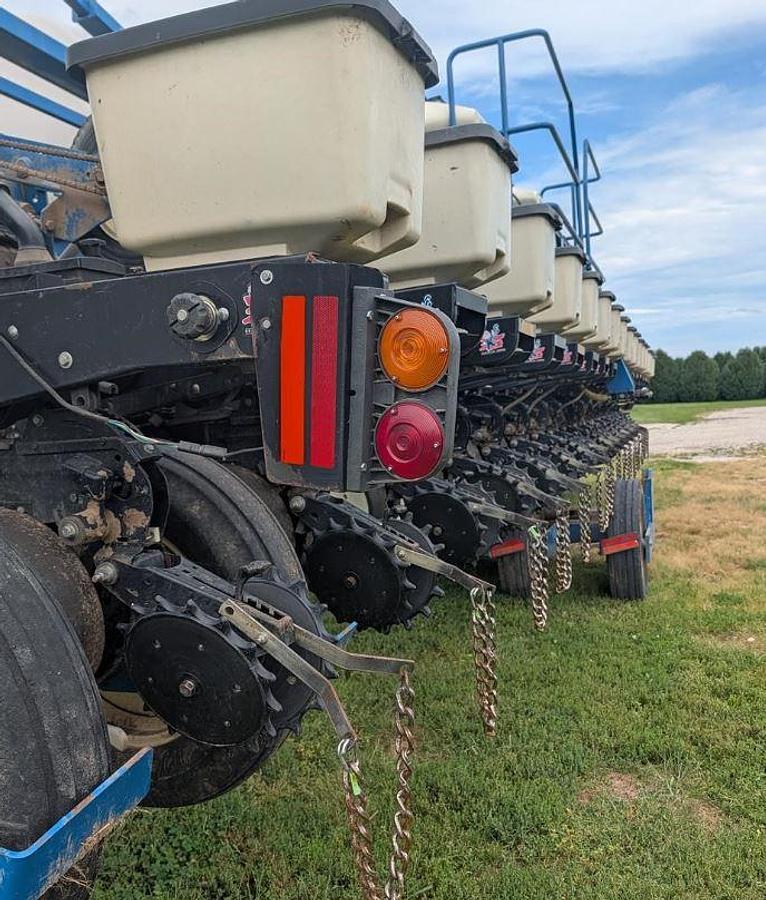 Used 2011 Kinze 3600asd Tractor
