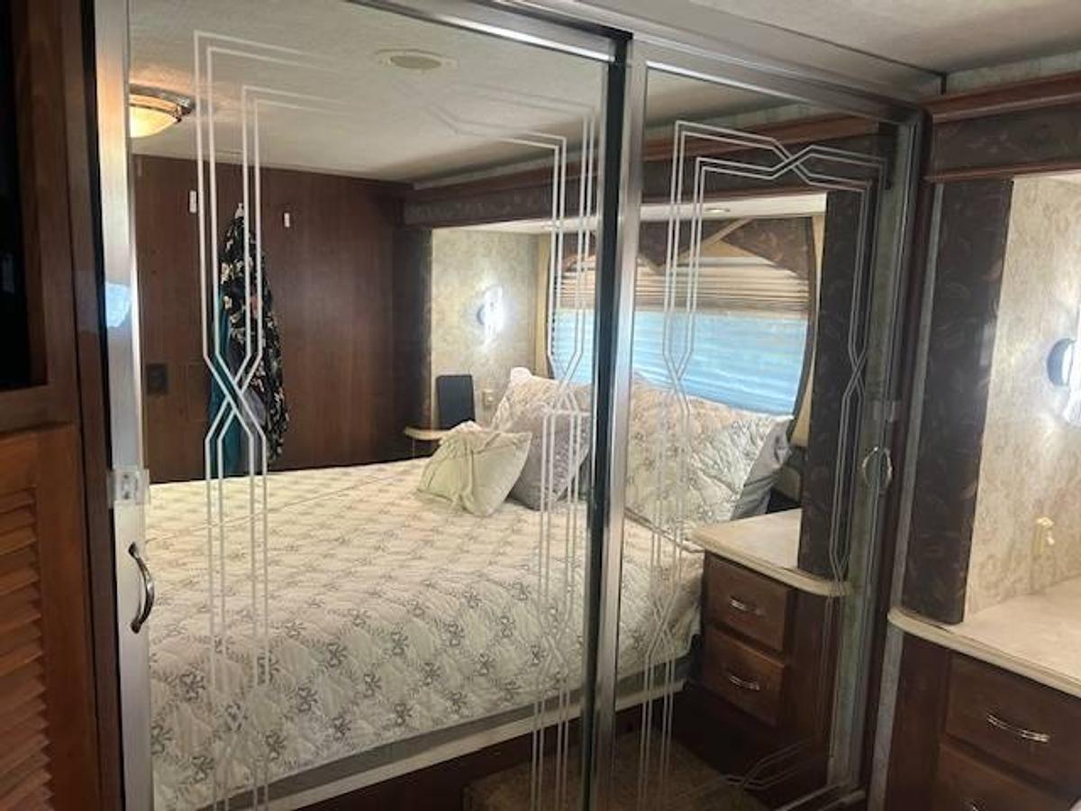 Used 2005 National Tropical