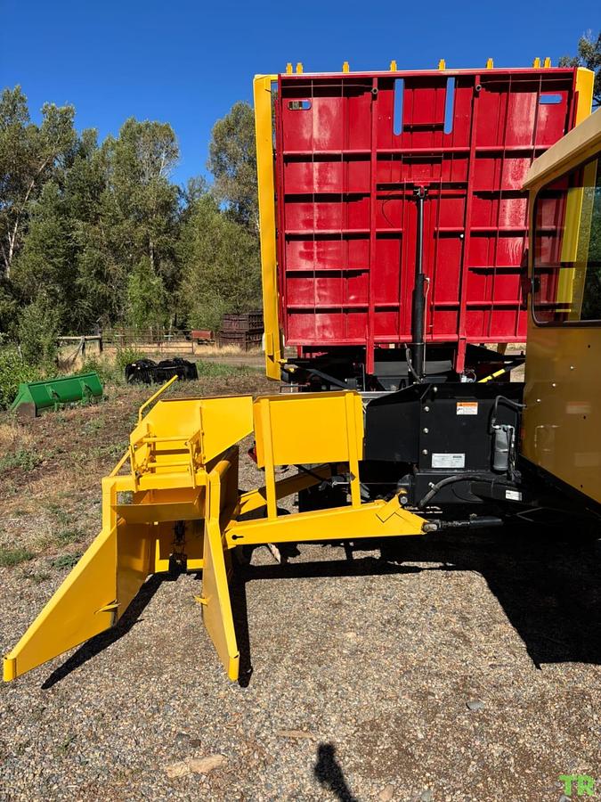 Used 2015 New Holland 9870