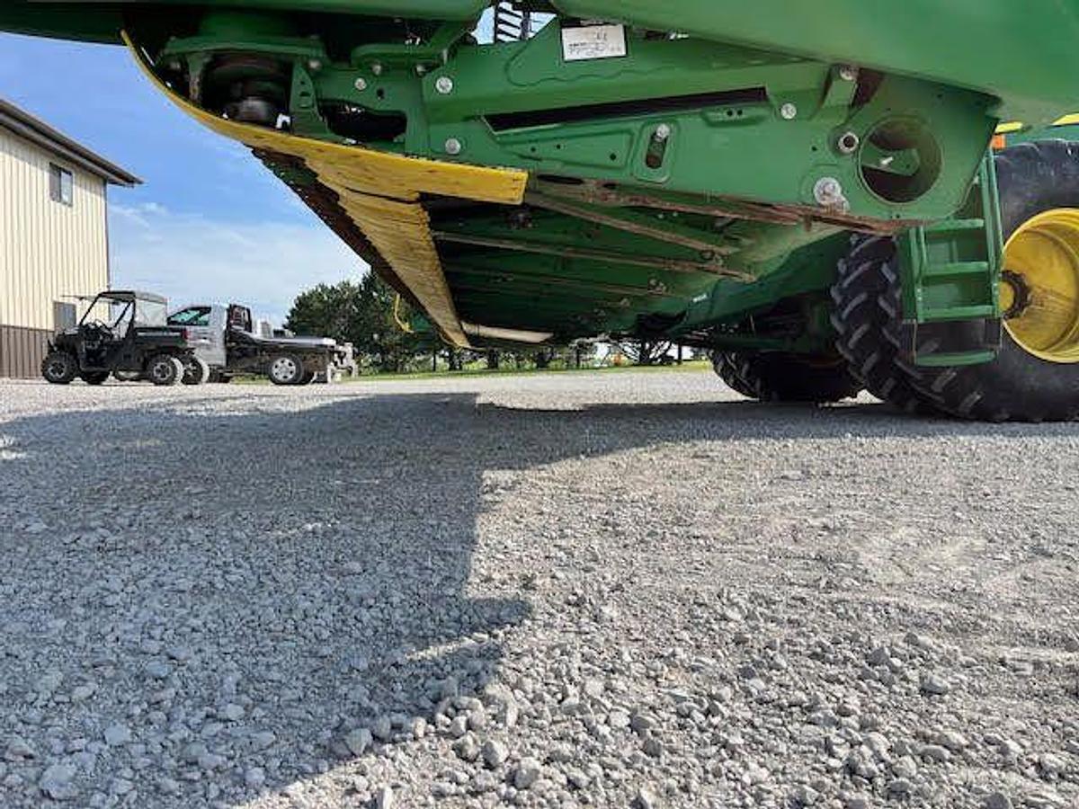 Used 2019 JOHN DEERE 740FD