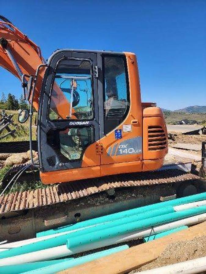 Used 2016 DOOSAN DX140LCR-3