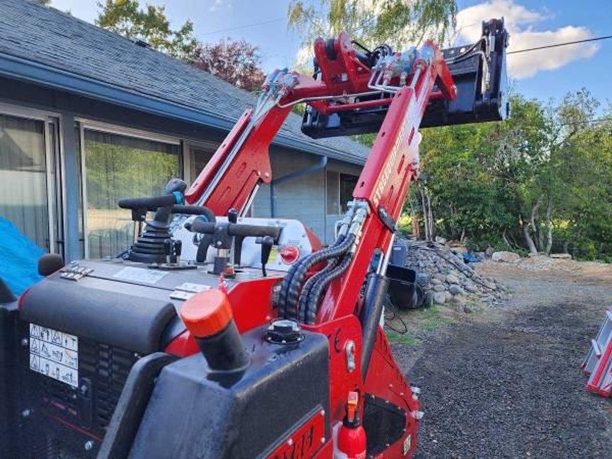 Used 2022 Stag T1425 Mini Skid Steer