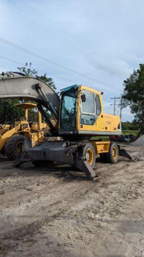 Used 2005 Volvo EW180B