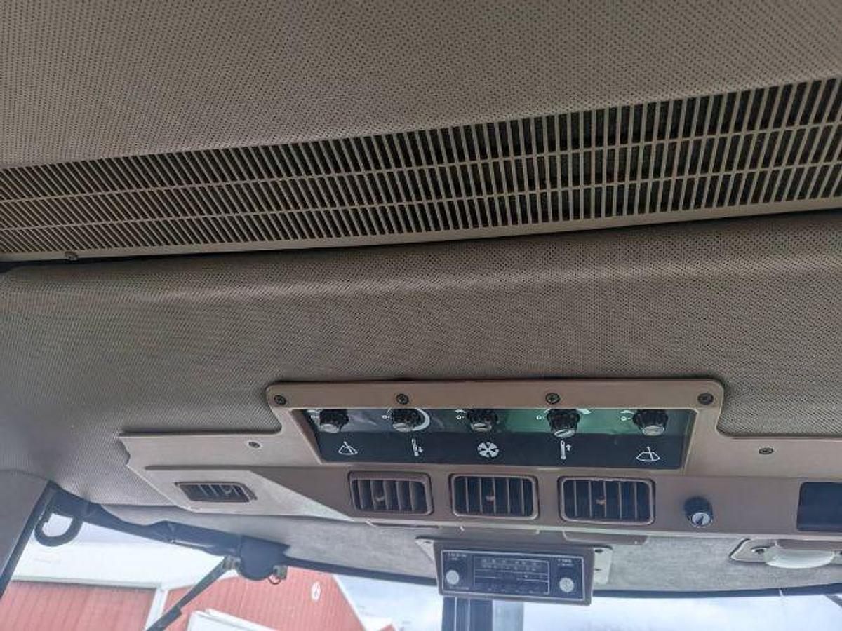 Used 1984 JOHN DEERE 4450