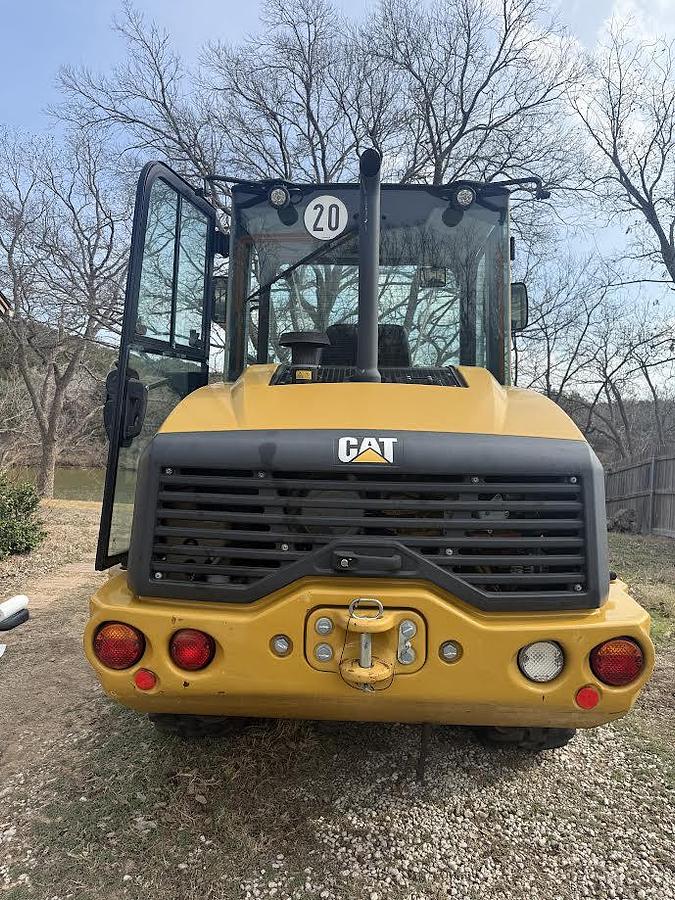 Used 2019 Caterpillar 906m