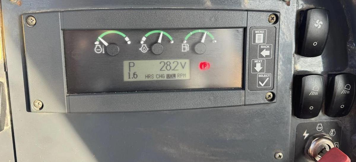 Used 2011 DEERE 700J LGP Crawler Dozer