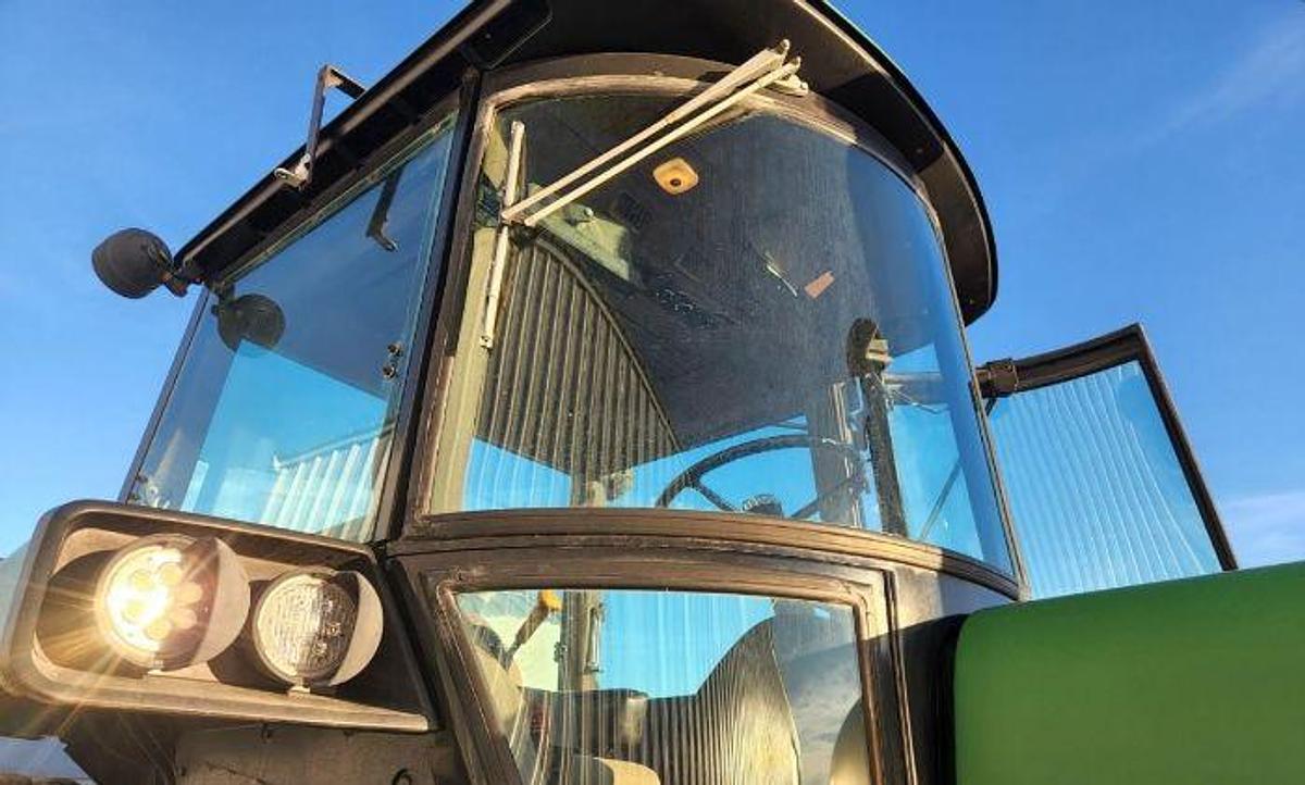 Used 1985 JOHN DEERE 4850