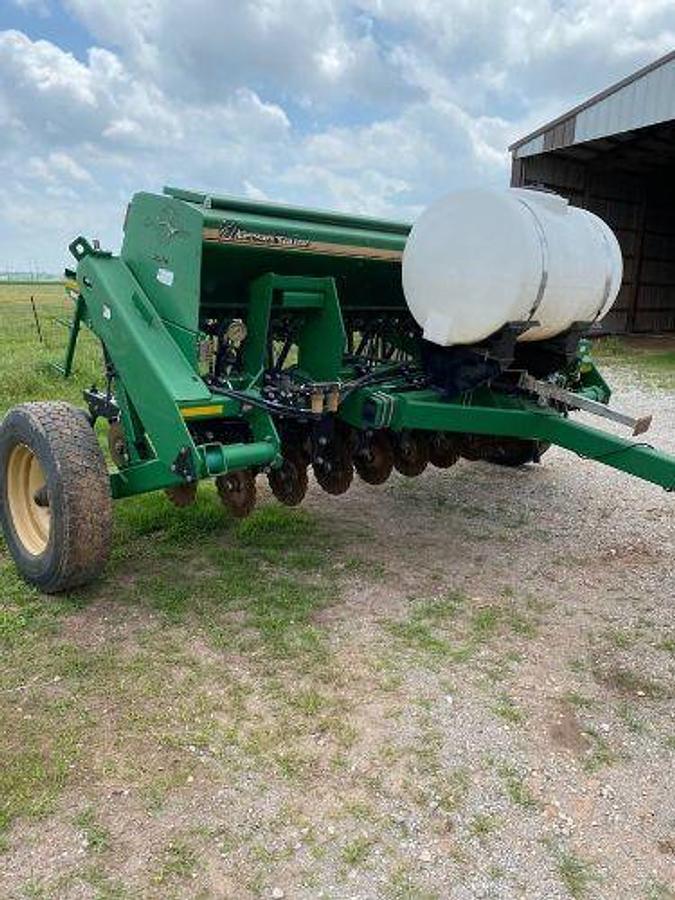 Used 2021 GREAT PLAINS 1205 No Till Drill