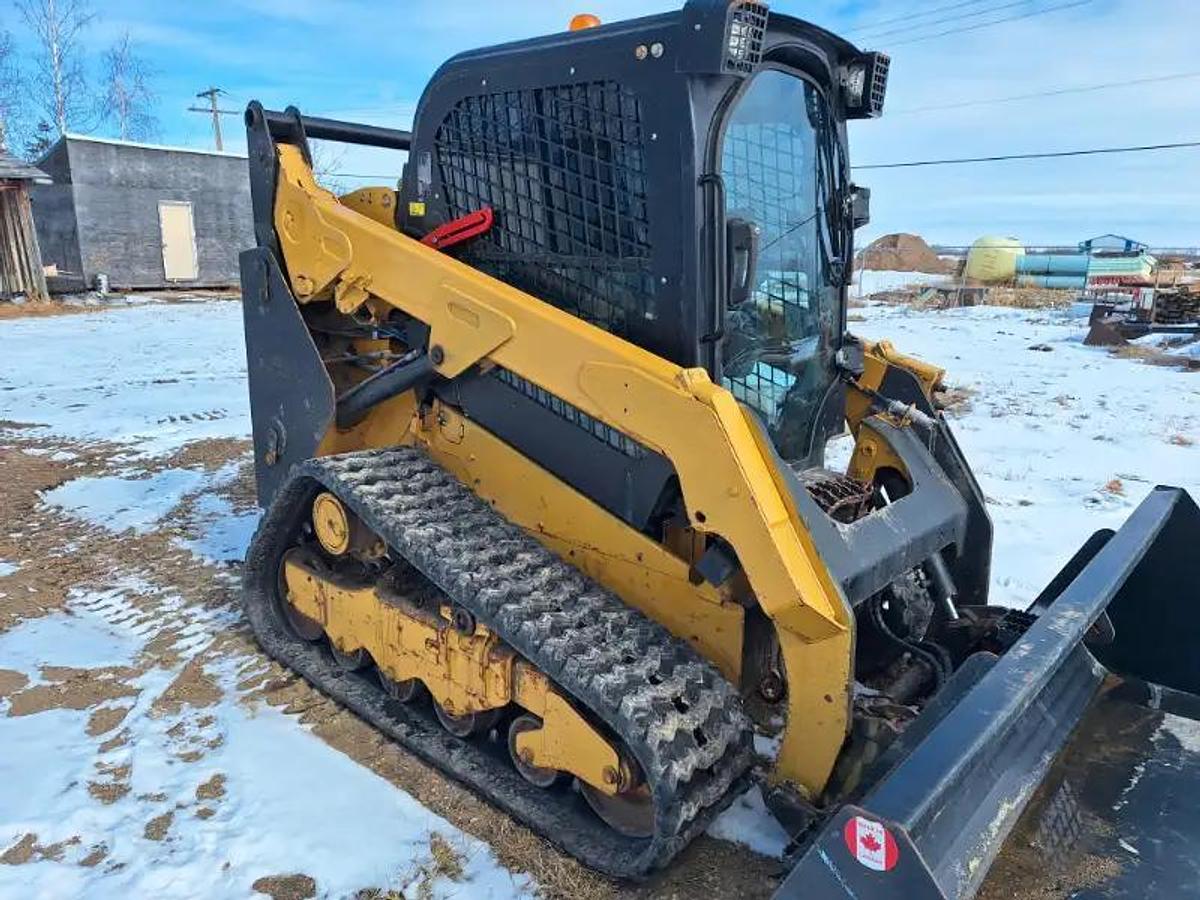 Used 2018 Caterpillar 259D