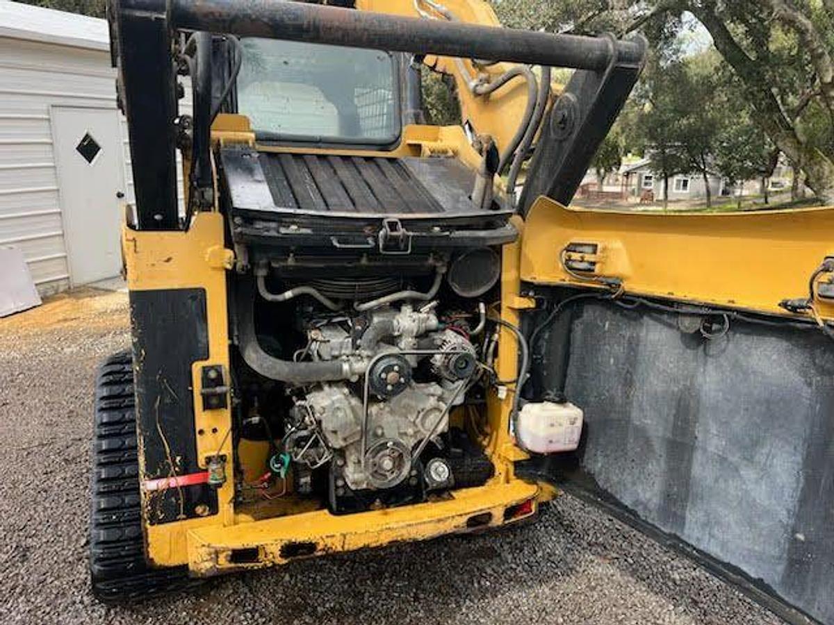 Used 2003 CATERPILLAR 257