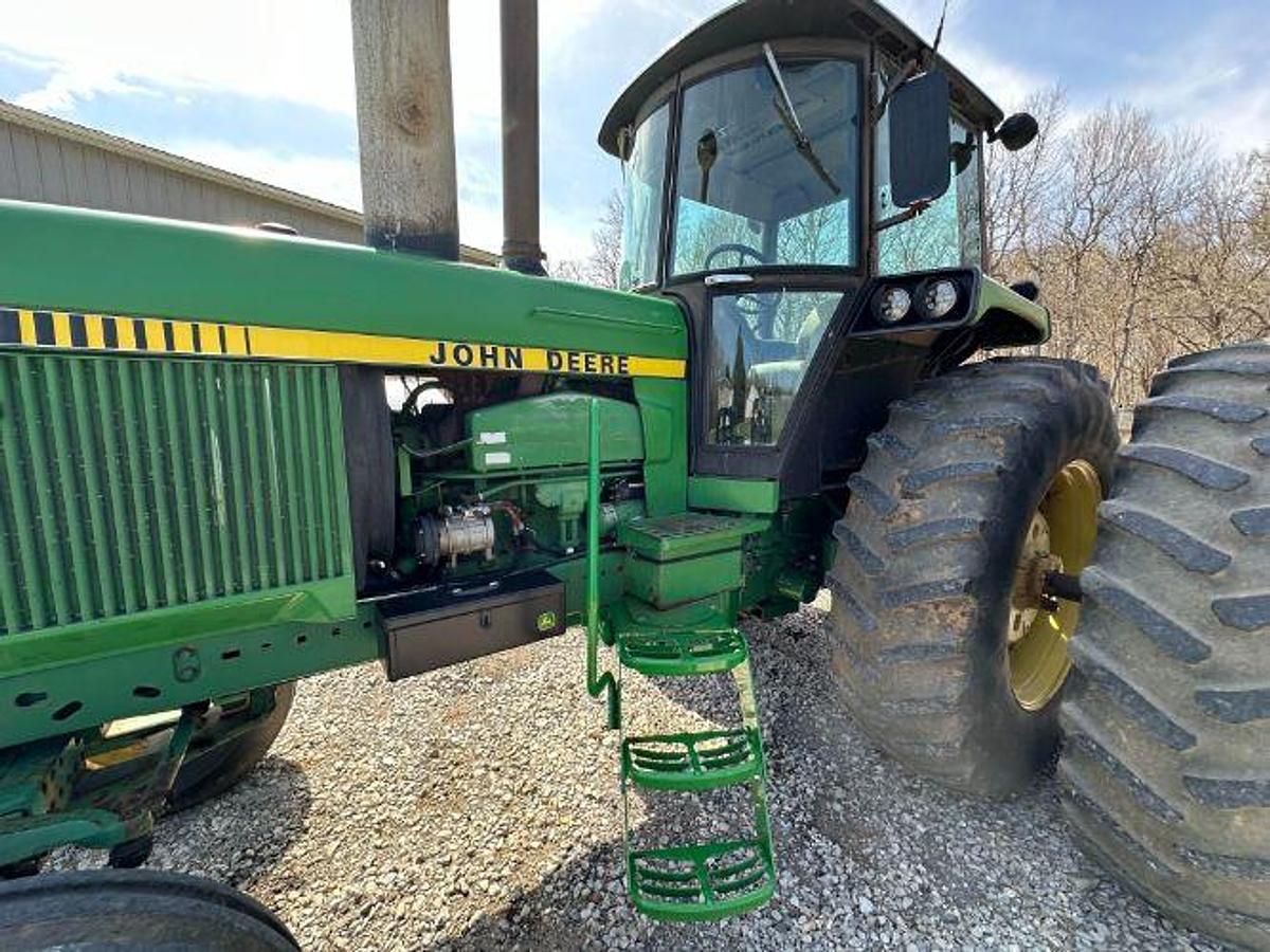 Used 1983 JOHN DEERE 4650
