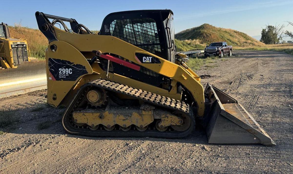 Used 2012 Caterpillar 299D Compact Track Loader