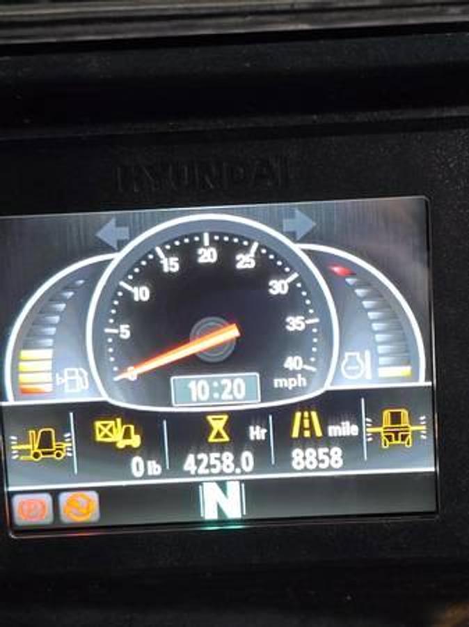 Used 2016 Hyundai 50DA-9F Forklift