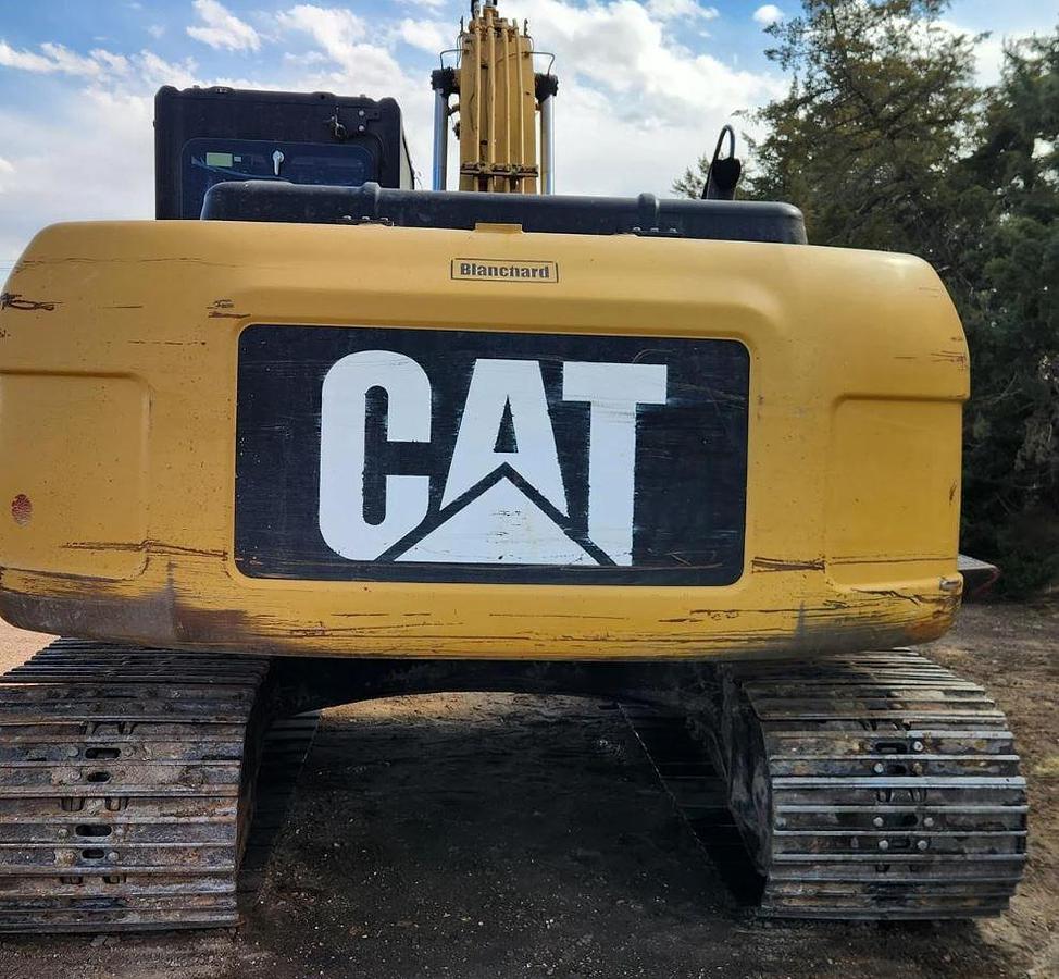 Used 2007 Caterpillar 320D
