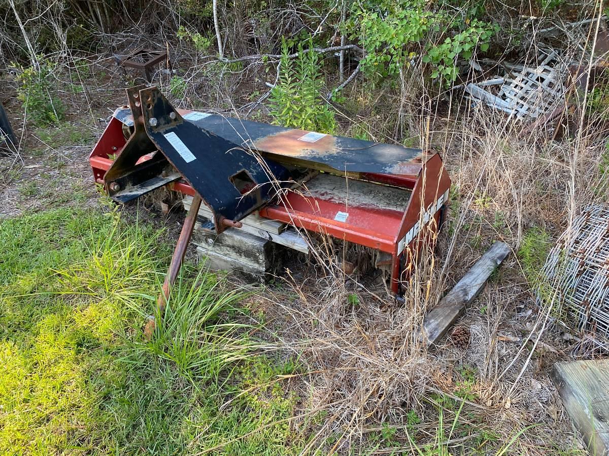 Used 2005 Kubota L4330 4WD Tractor with LA853 Loader