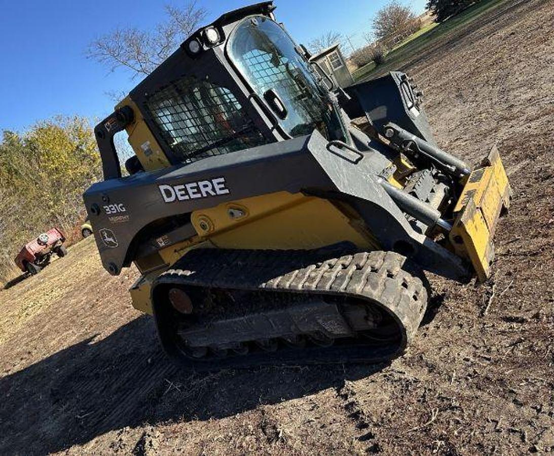 Used 2019 JOHN DEERE 331G