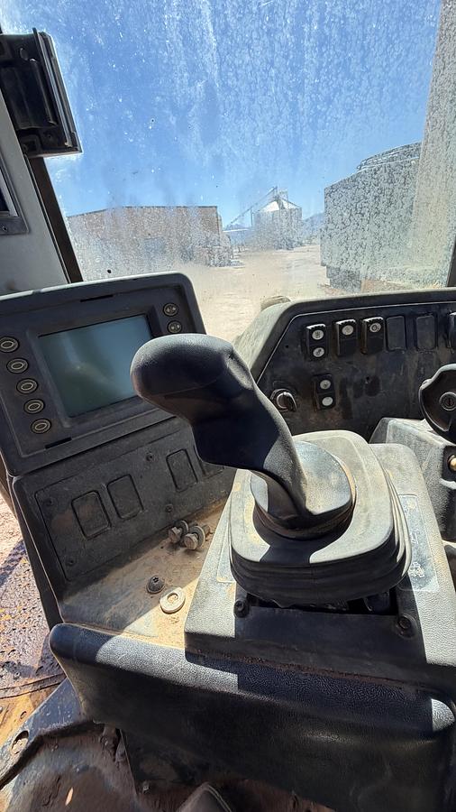 Used 2012 Caterpillar D8T Crawler Dozer