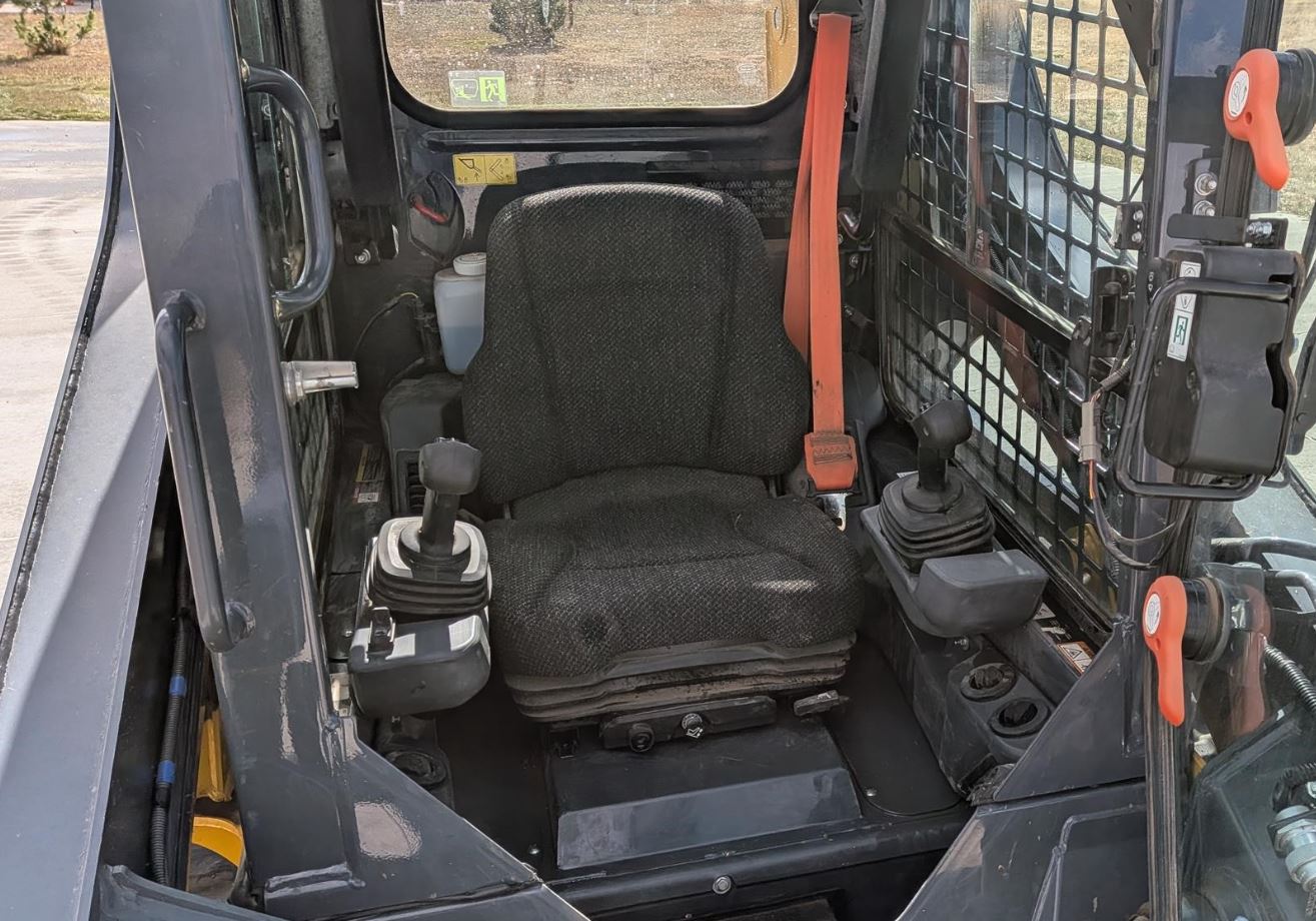 Used 2019 John Deere 317G