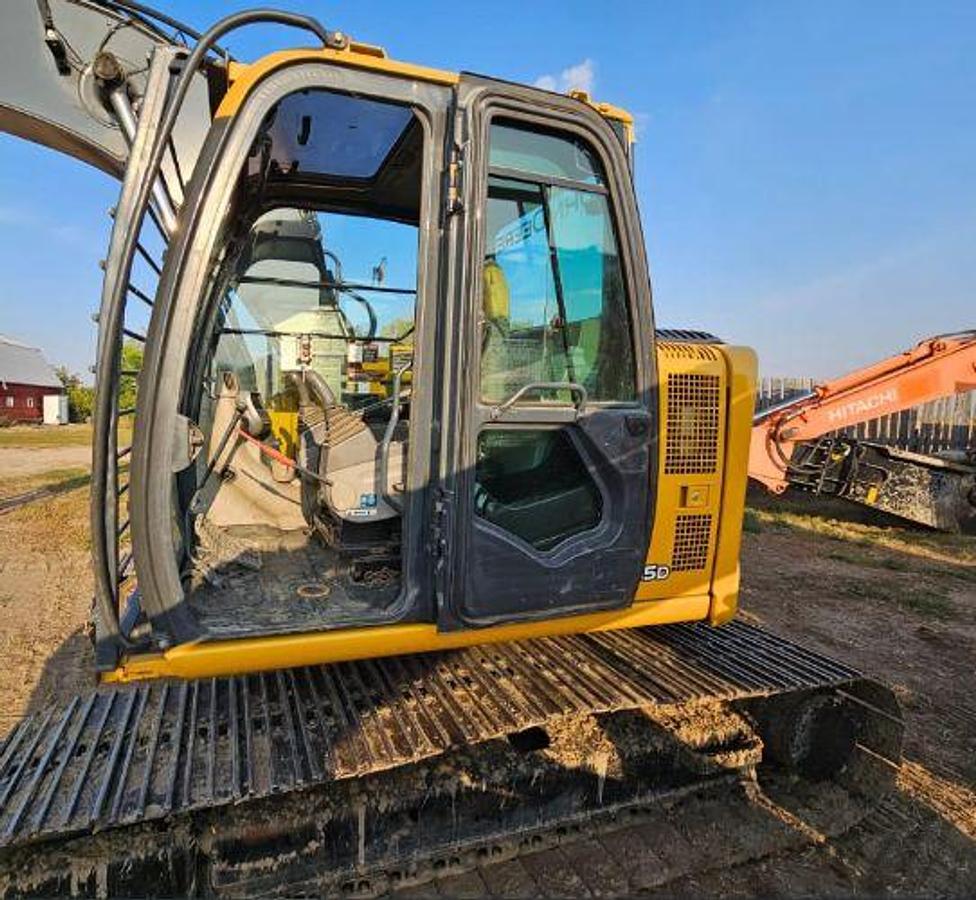 Used 2012 DEERE 135D