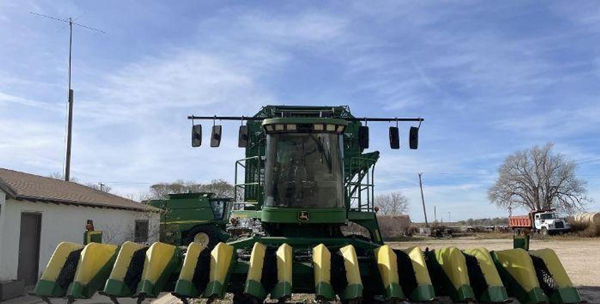 Used 2004 John Deere 7460