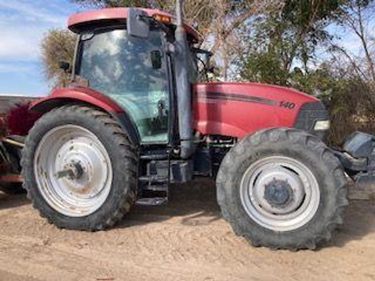 Used 2010 CASE Max 140