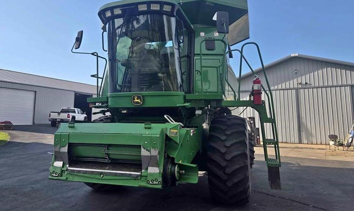 Used 2003 John Deere 9650 Combine