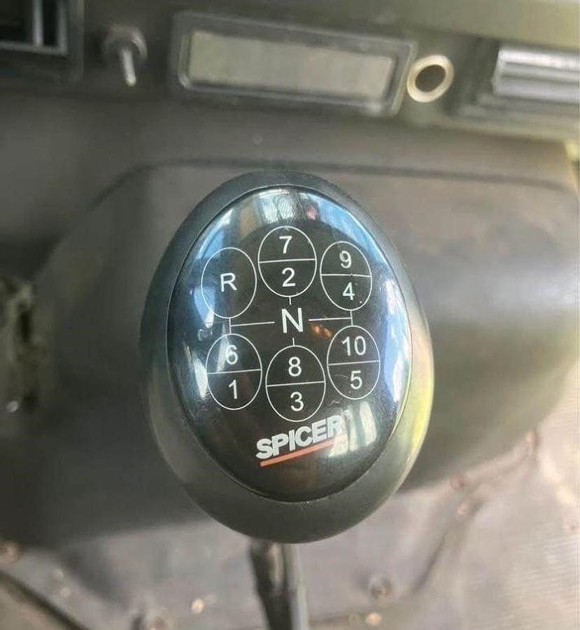 Used 2000 Elliott H110 Boom Truck (Mounted on International 4900)