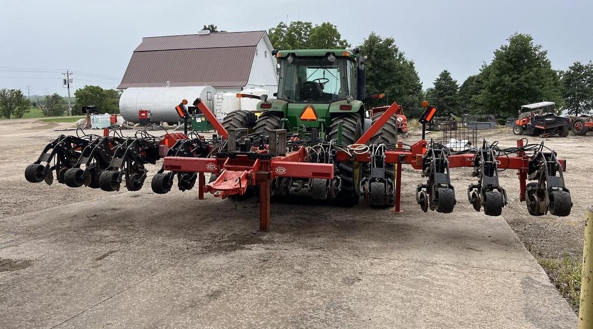 Used 2012 CUSTOM MADE 30 Anhydrous Fertilizer Applicator