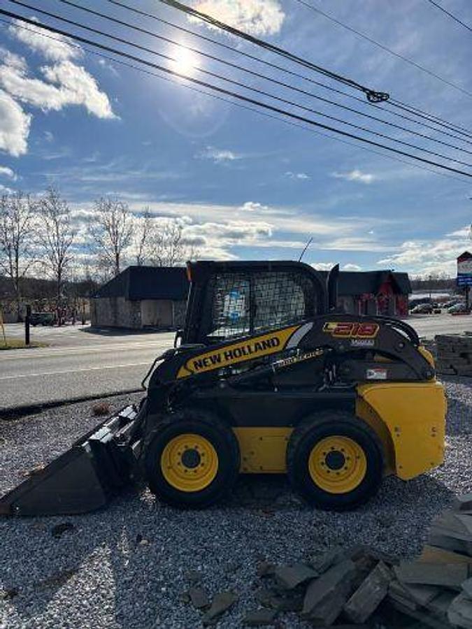 Used 2014 NEW HOLLAND l218 Skid Steer Loader
