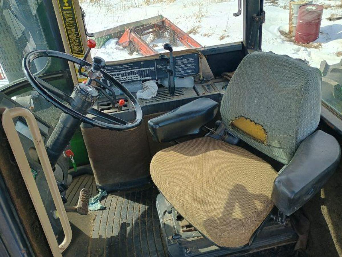 Used 1992 John Deere 8760