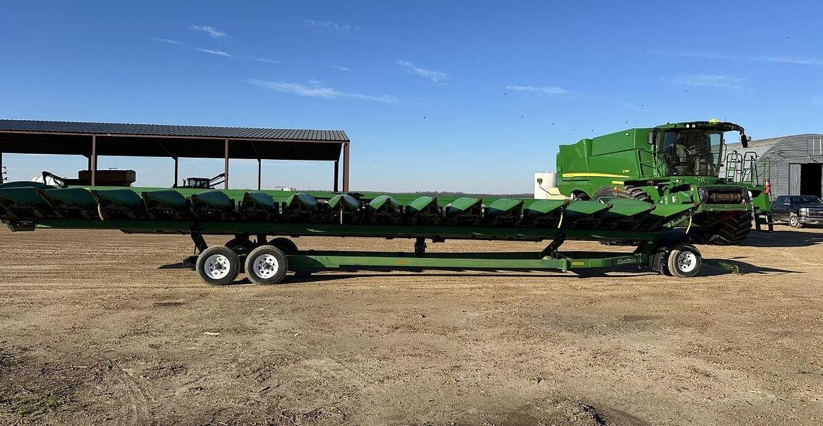 Used 2018 John Deere 616C
