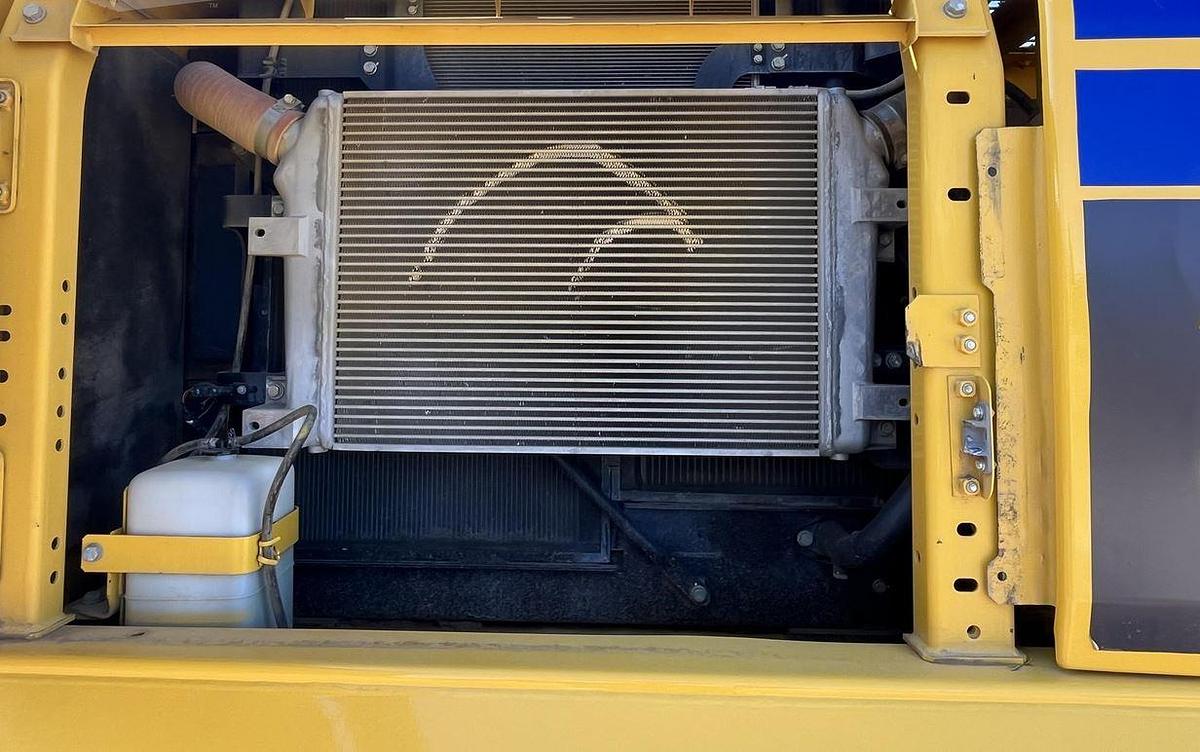 Used 2014 KOMATSU PC360 LC-10 Excavator