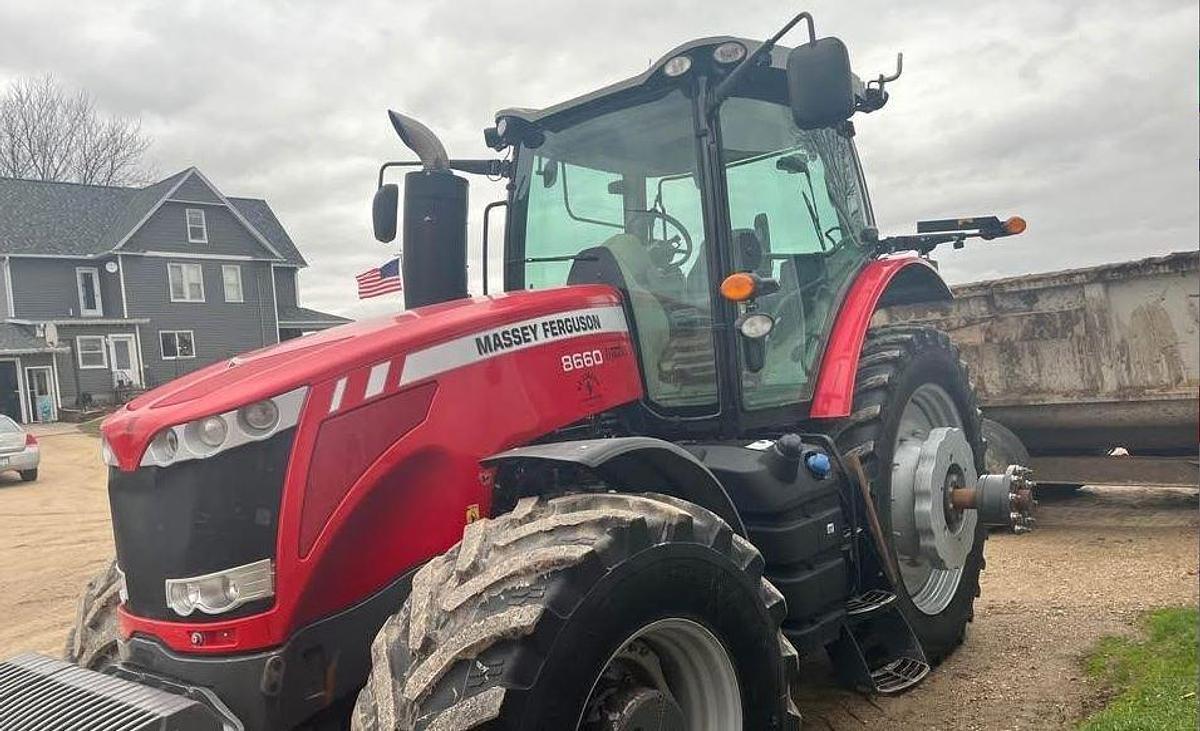 Used 2014 Massey Ferguson 8660