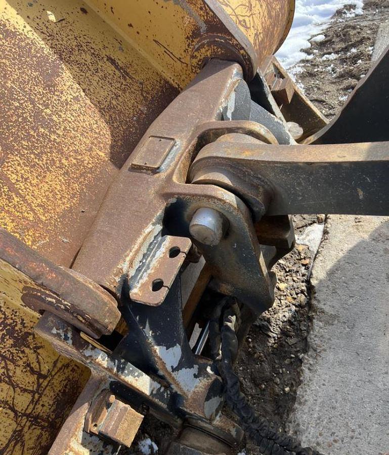 Used 2014 Deere 624K