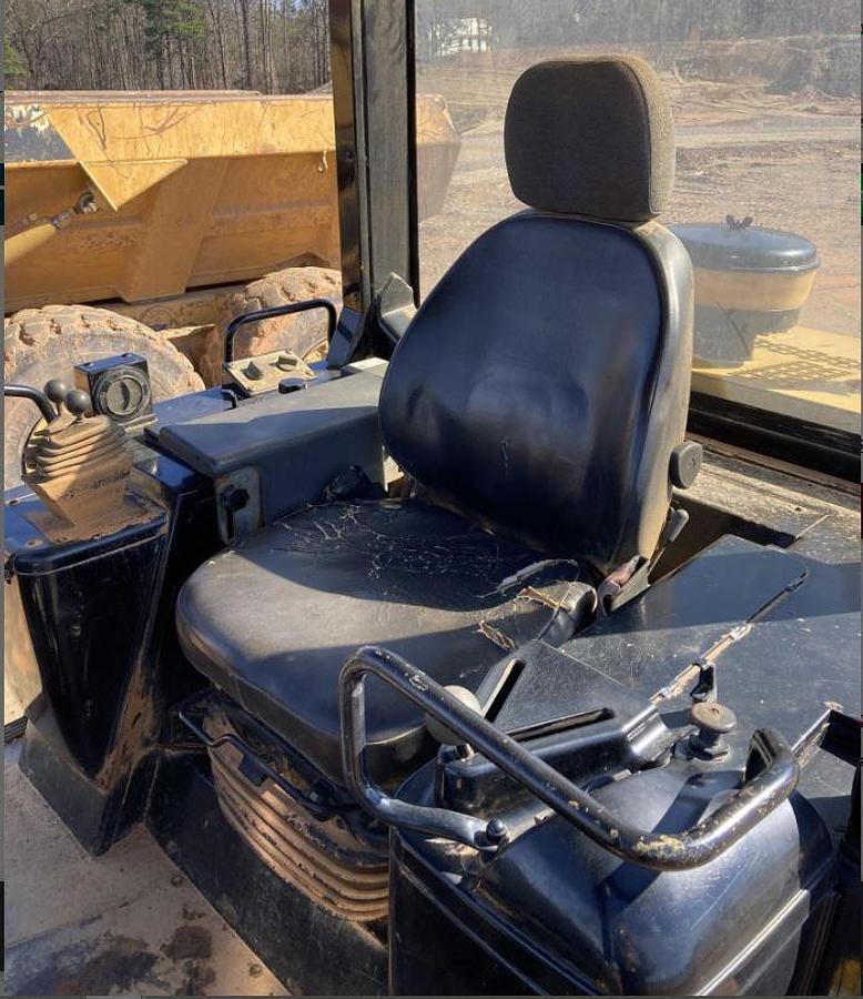 Used 2005 Caterpillar 963C