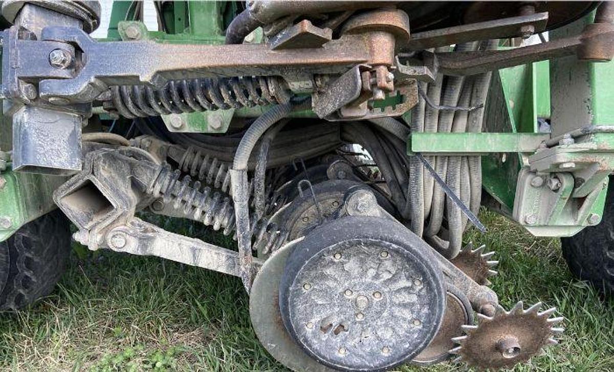 Used 2007 JOHN DEERE 1690 CCS