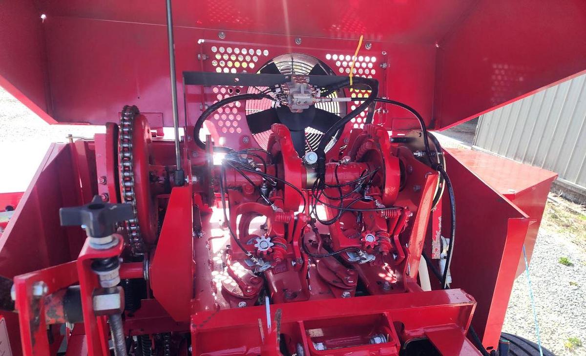 Used 2017 Massey Ferguson 1842