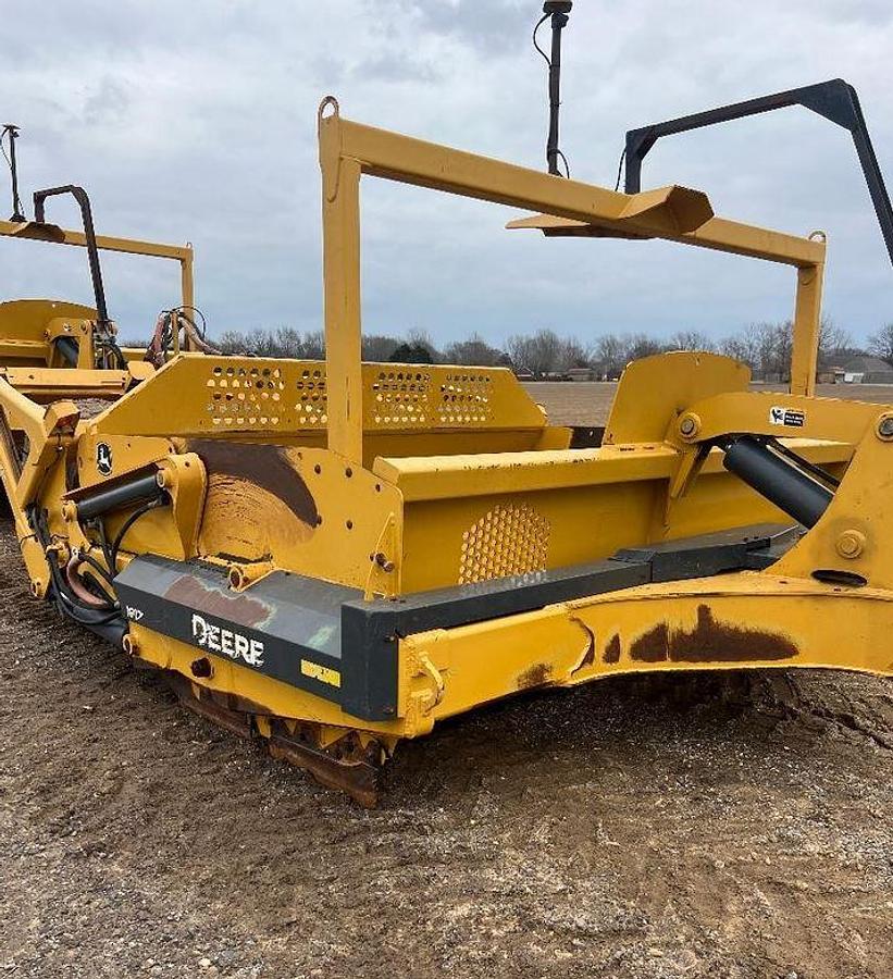 Used 2016 JOHN DEERE 1812C Scraper