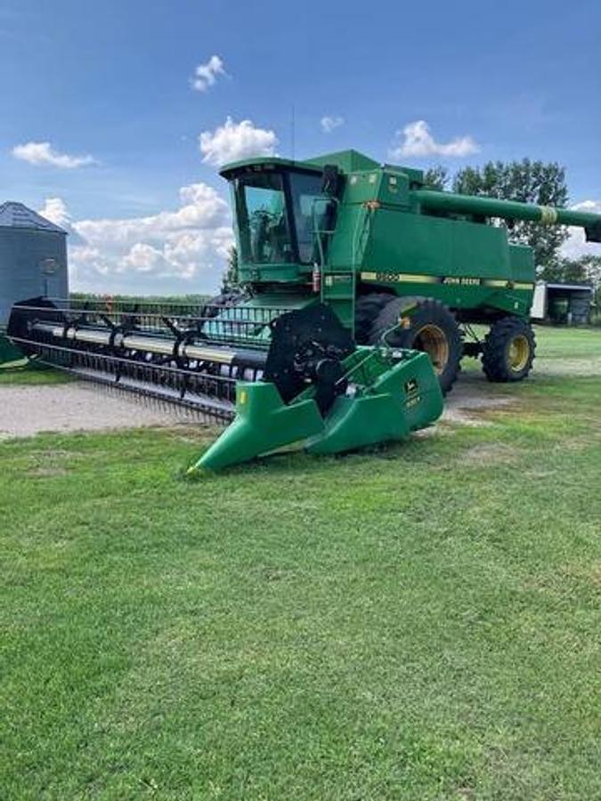 Used 1994 John Deere 9600 Combine